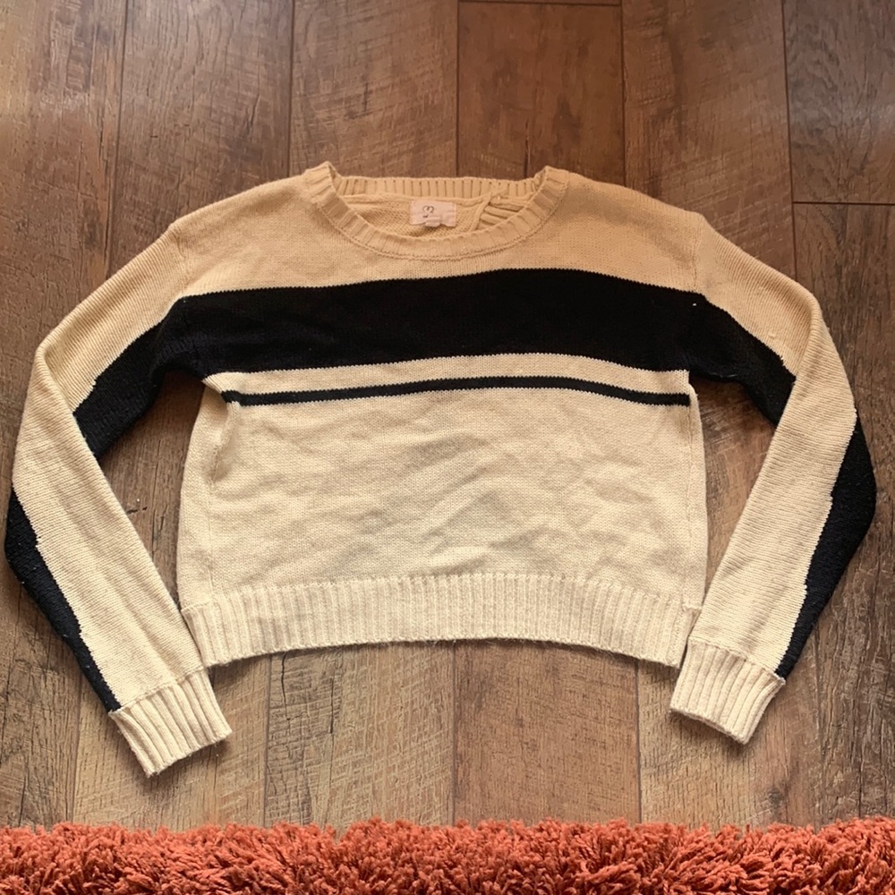Cropped Sweater with Open Back
